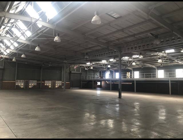 2,316M² WAREHOUSE TO LET IN ROOIHUISKRAAL